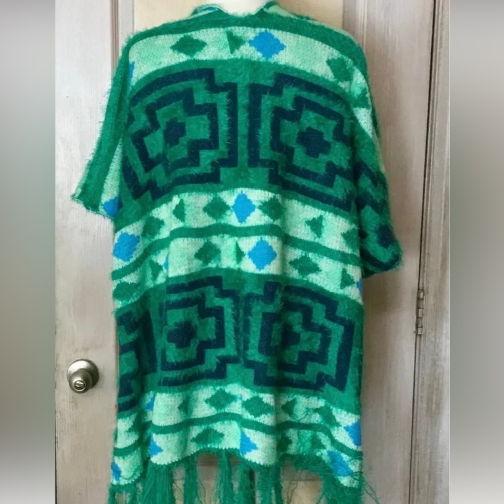 SALEπFree People Diamondback Cozy Sweater Kimono Poncho Emerald Green Aztec - Picture 7 of 13